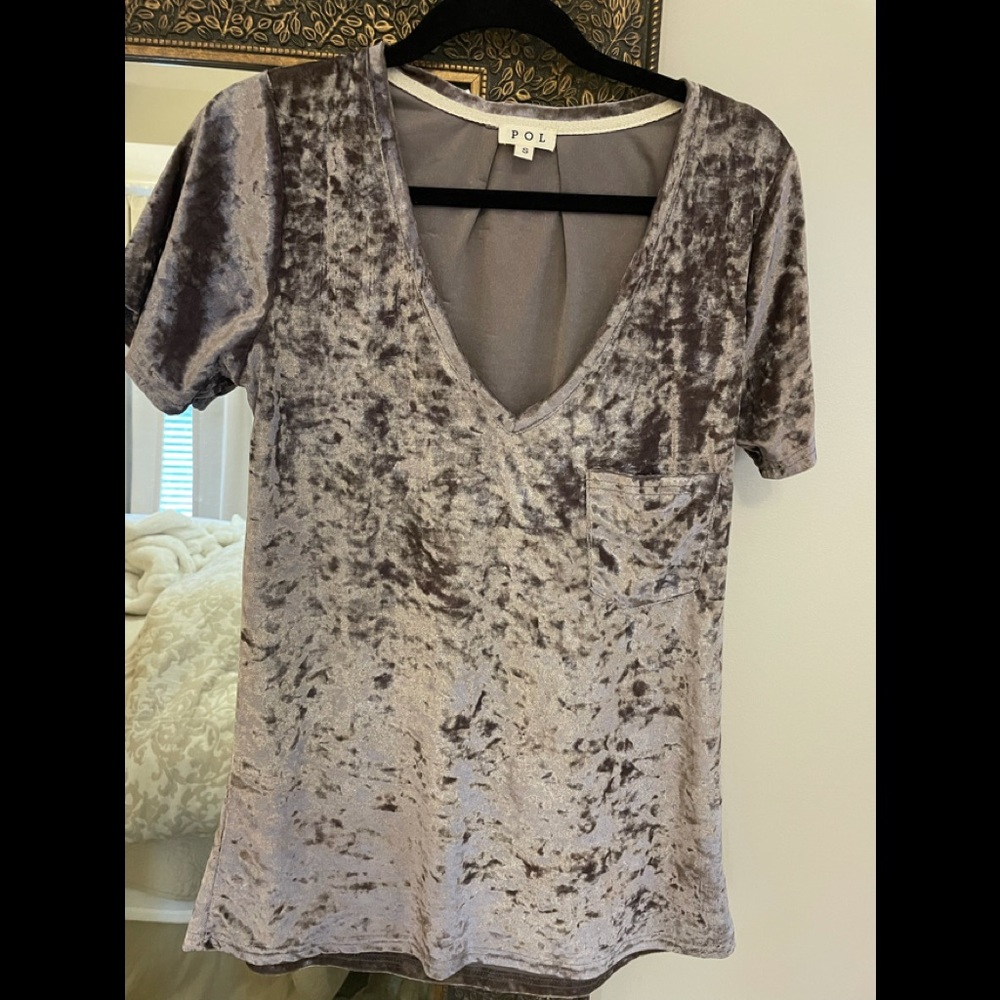 Boutique crushed velvet top new!! Tagged small